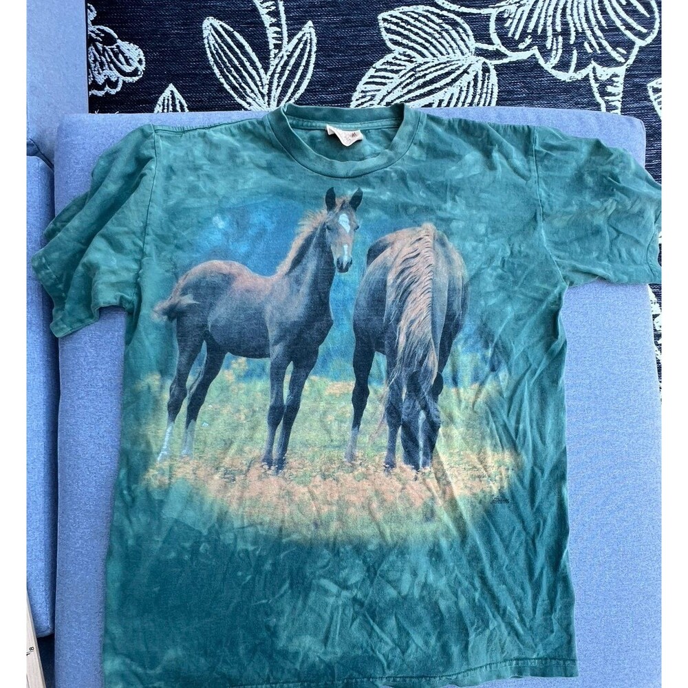 The Mountain Horse and Foal shirt size M